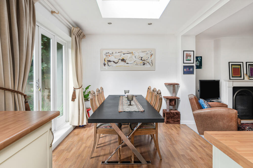 House in Elmbridge, Clarendon Park - View 3
