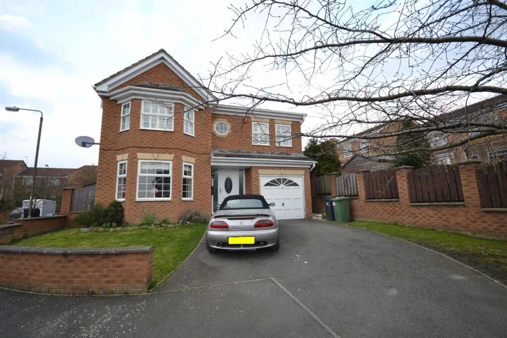 5-bed detached on Pilsley Close, Belper, £425,000