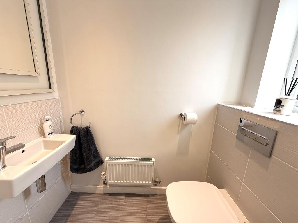 House in Anlaby - View 4