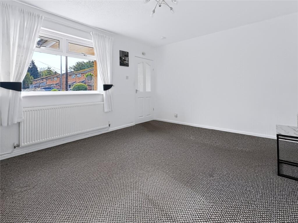House in Oldham, Greater Manchester - View 2