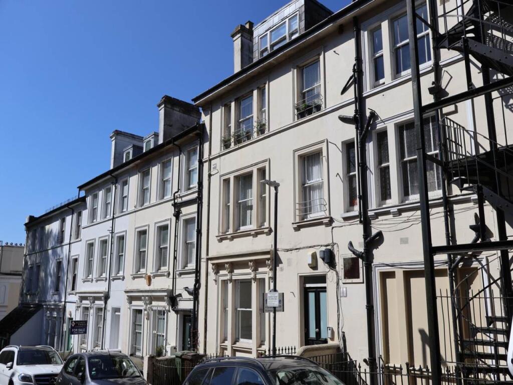 Main image of property: Mount Pleasant Avenue, Tunbridge Wells, Kent