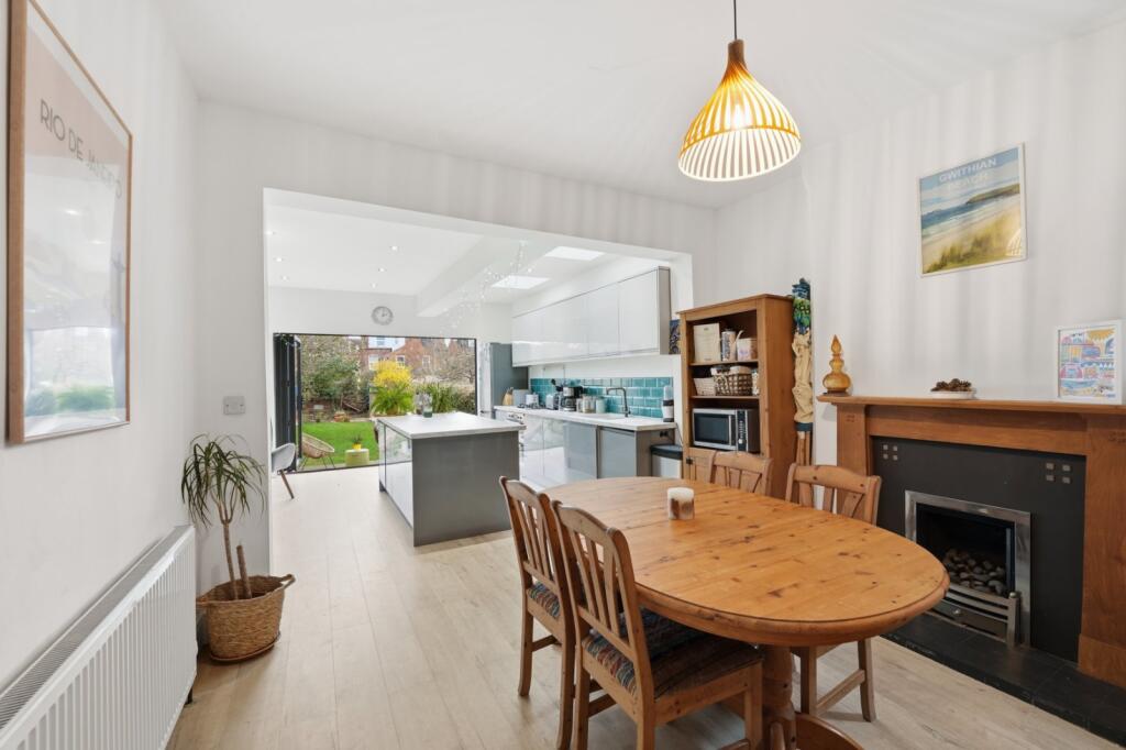 Main image of property: Pierrepont Road, West Bridgford, Nottingham, Nottinghamshire, NG2