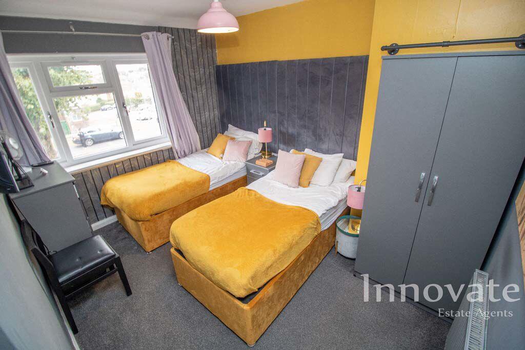House in Sandwell, West Midlands - More