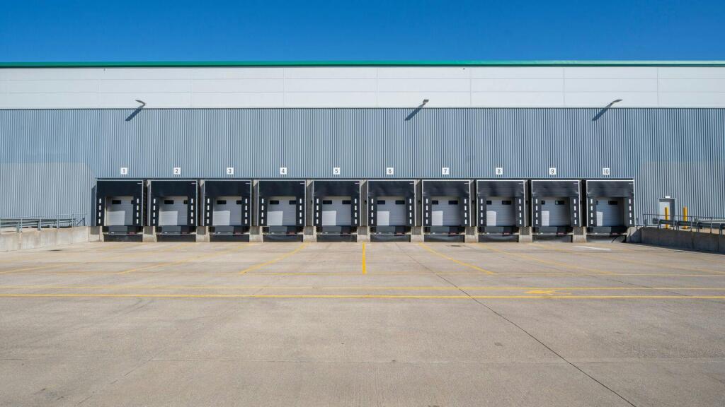 Prologis-Park-Marston-Gate-DC7-Doors.jpg
