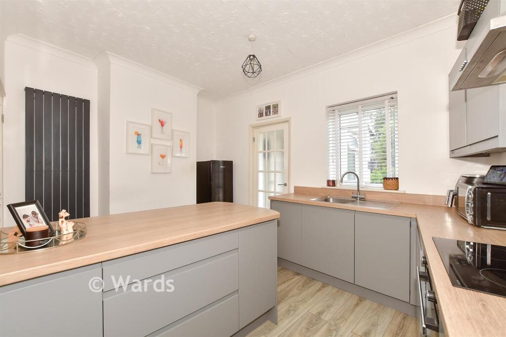House in Queenborough - View 5