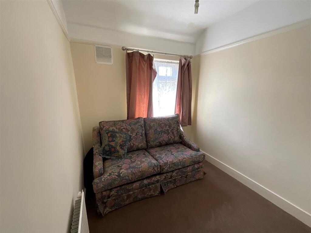 Main image of property: Hollywood Road, Chingford