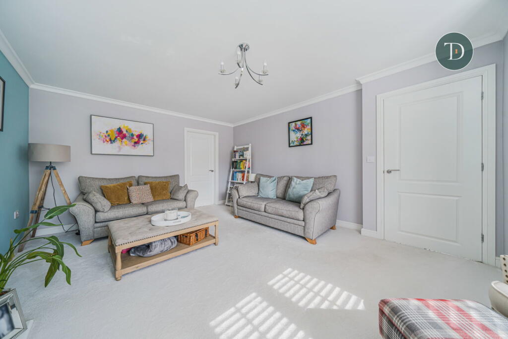 House in Chester, Ellesmere Port - More