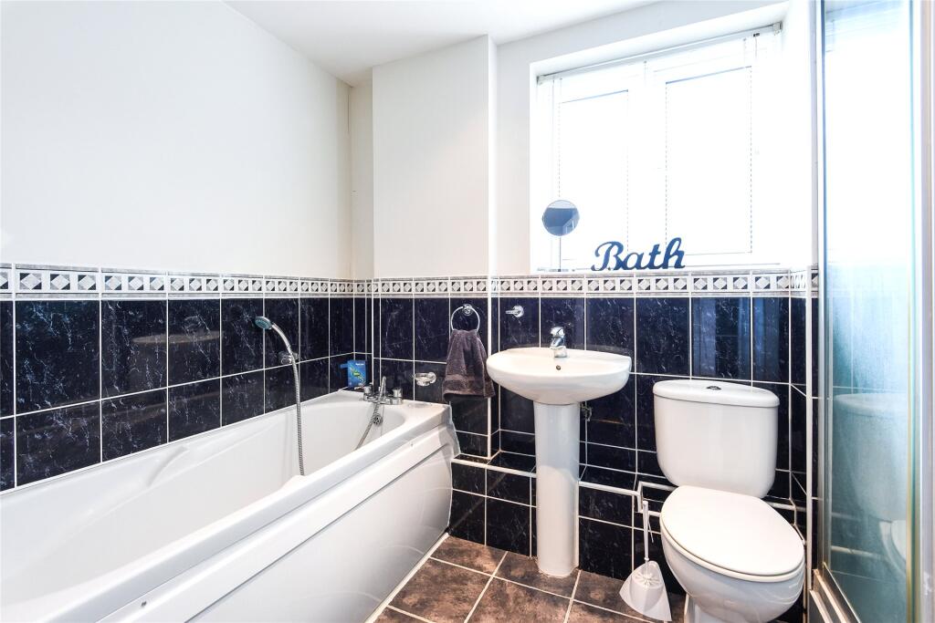 Apartment in Reading - More