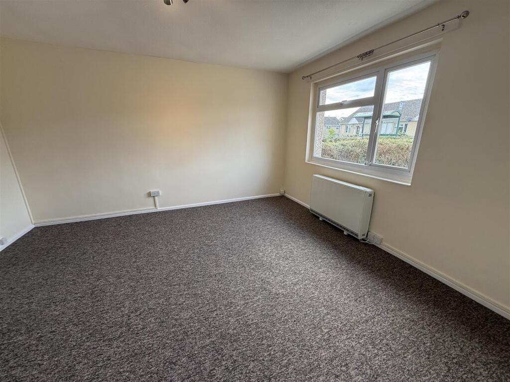House in Swindon - View 4