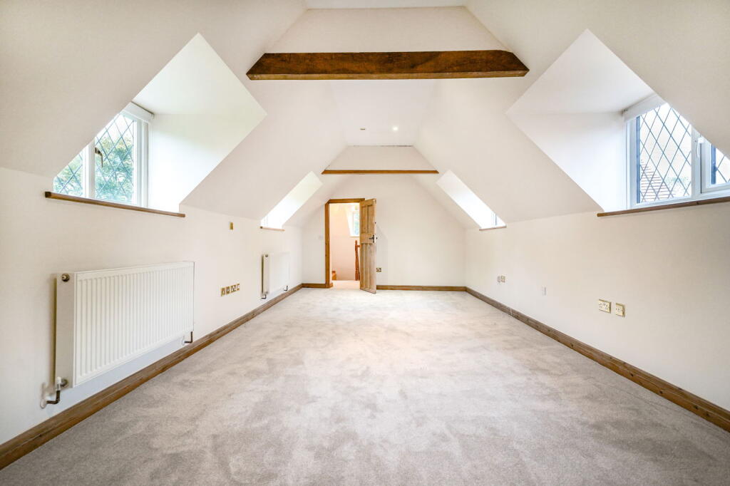 Additional image 20 of Small Lane, Earlswood