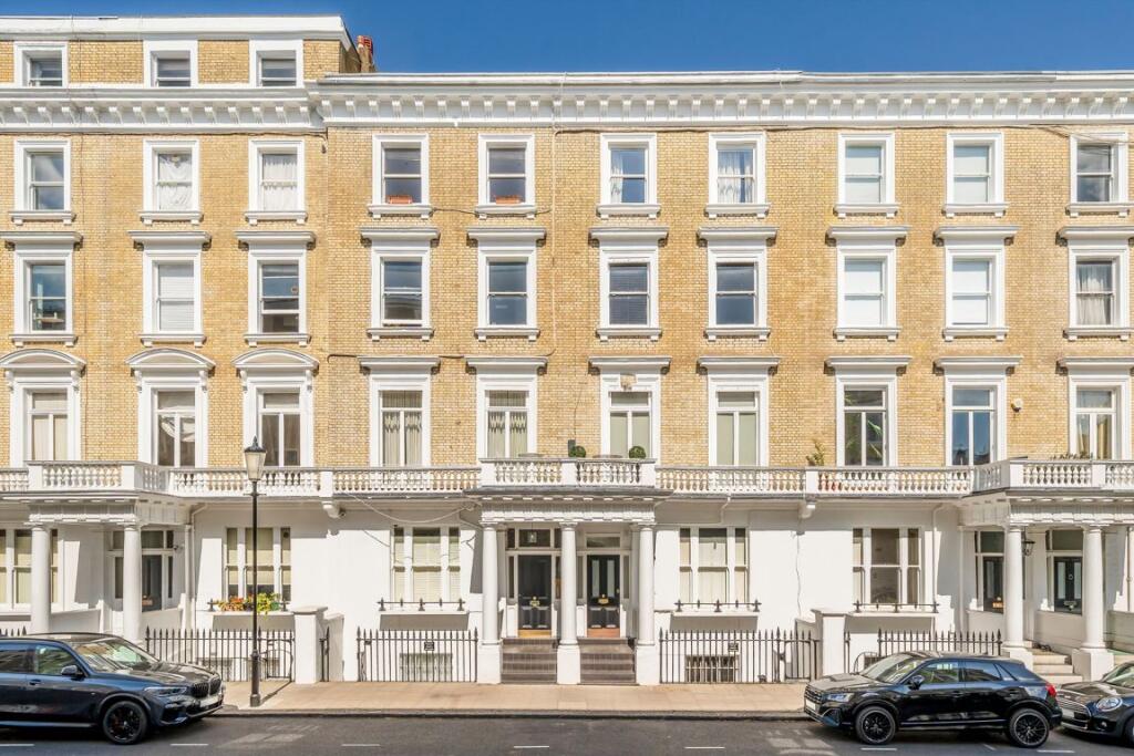 2-bed flat on Harcourt Terrace, South Kensington, £860,000