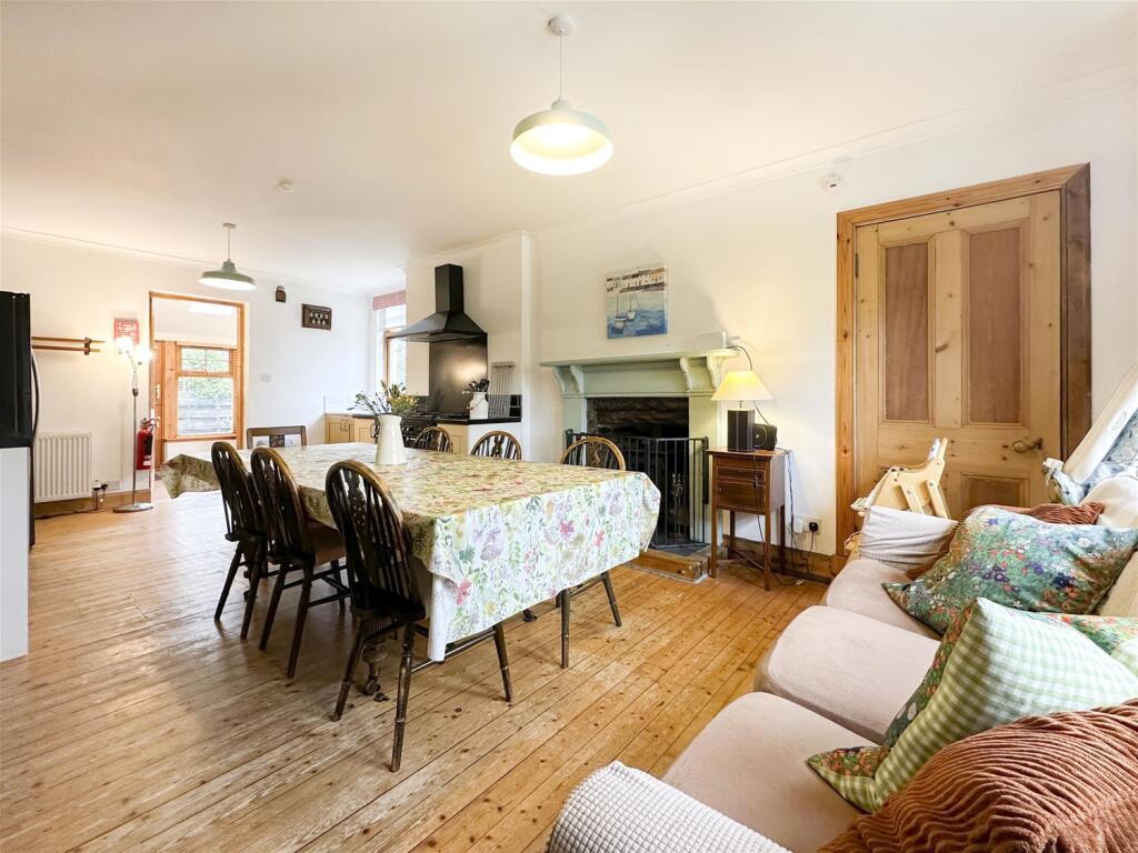 House in Perth, Highland - View 5