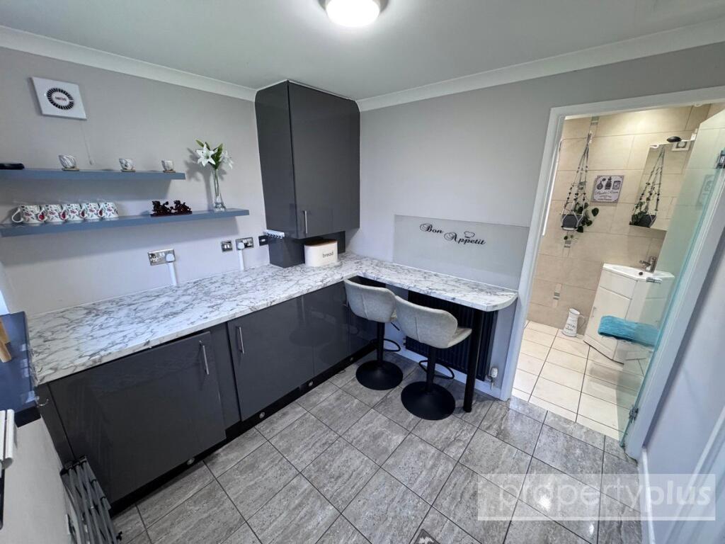 Caemawr Gardens, Porth, Rhonnda Cynon Taff, CF39 - More