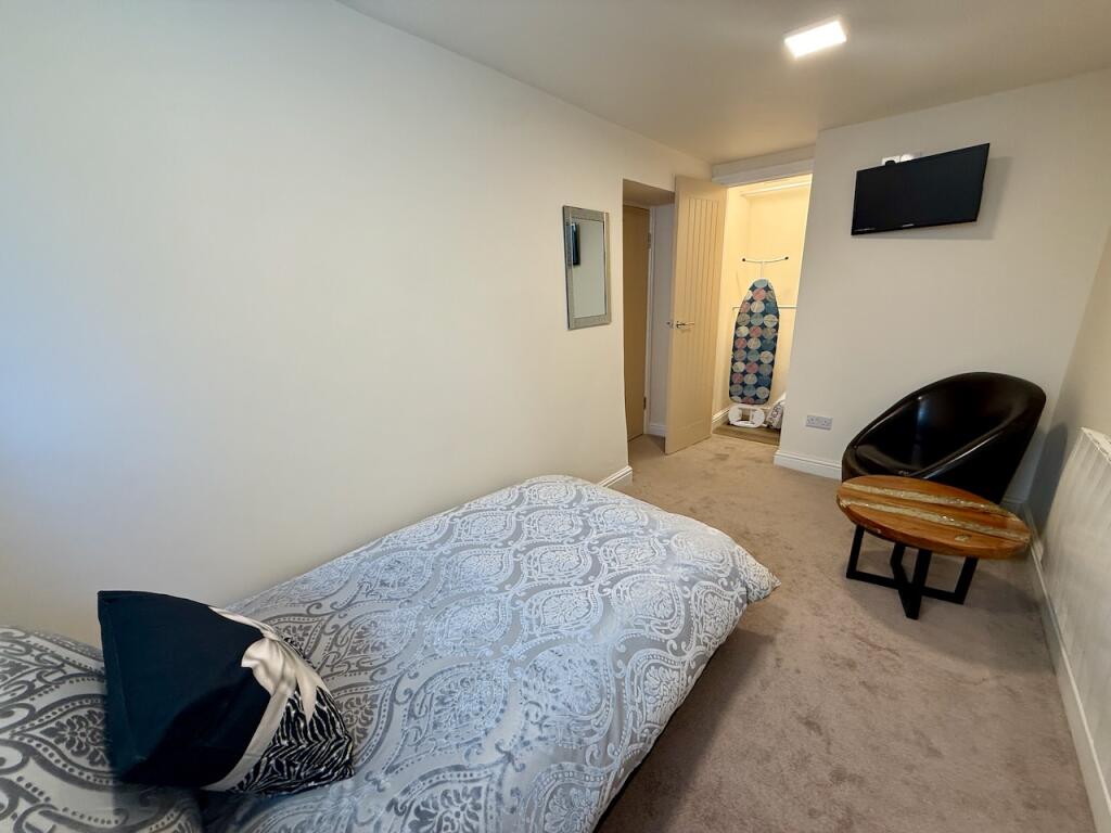 Additional image 7 of Glaston Road, Street