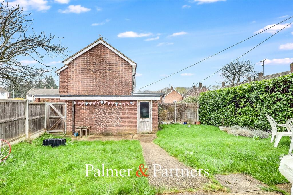 House in Chelmsford, Meadgate, Great Baddow - View 2