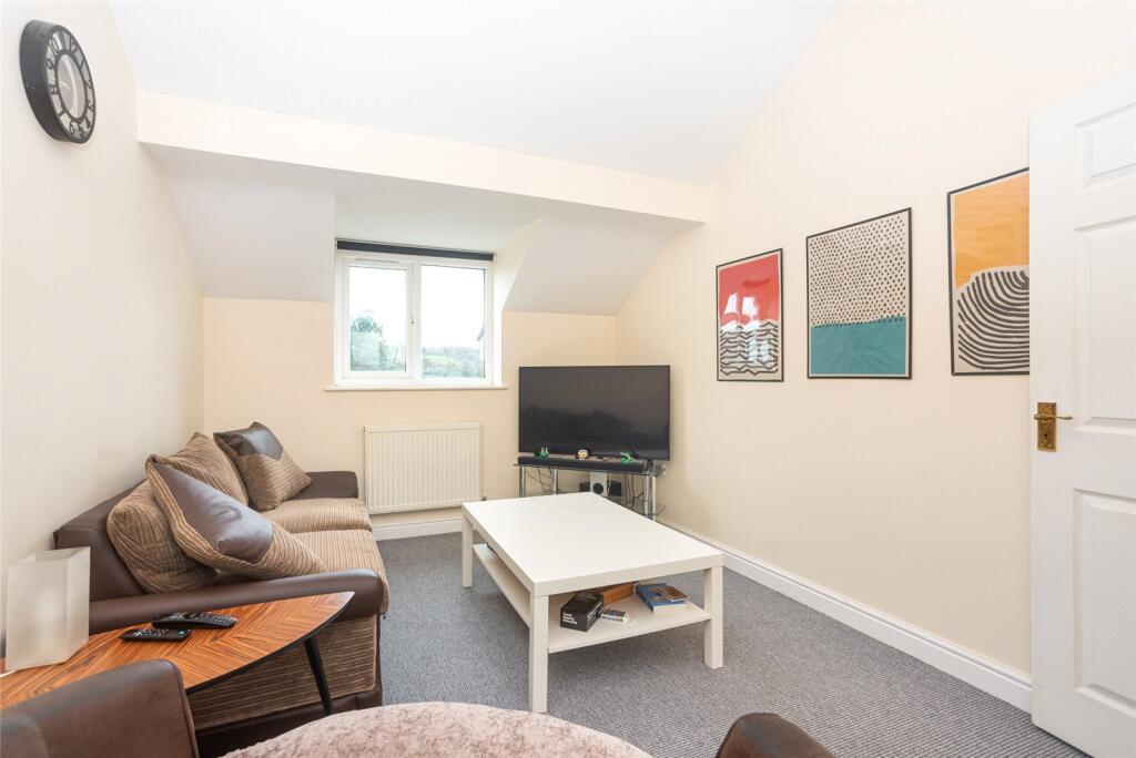 Euston Road, Bangor, Gwynedd, LL57 photo 4