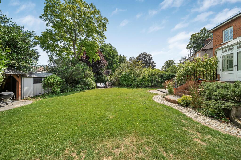 House in London, Strawberry Hill - View 4