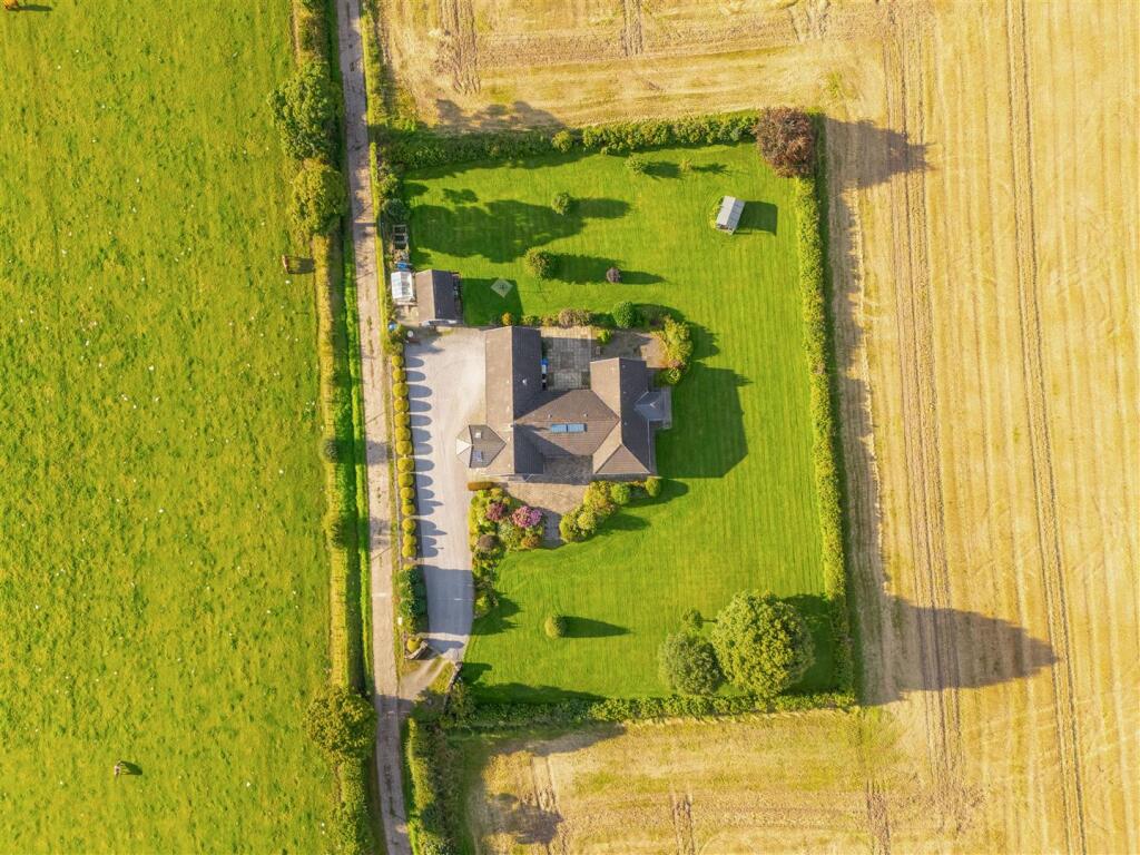 House in Perth - View 2