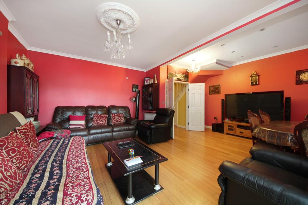 House in London - View 3