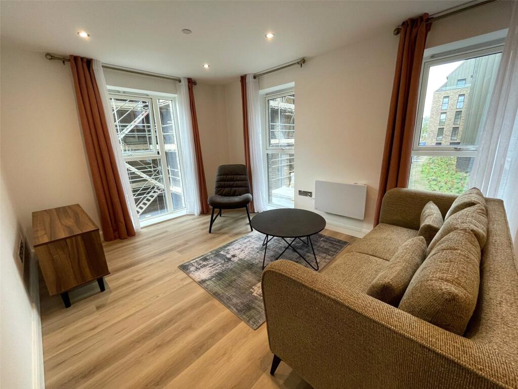 2-bed flat on The Mount, 28 Richmond Hill Close, West Yorkshire, Leeds, LS9, £1,150/mo