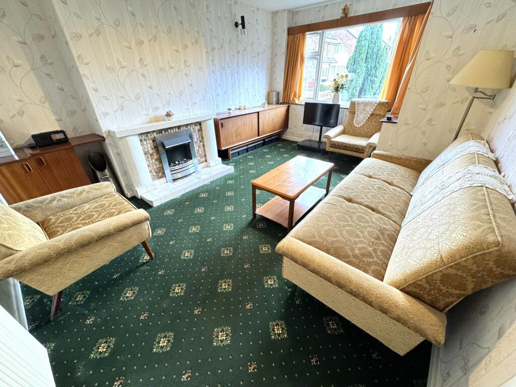 House in Walsall, Ashmore Lake - More