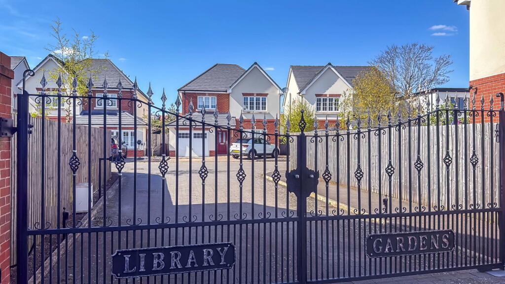 House in Preston - View 4