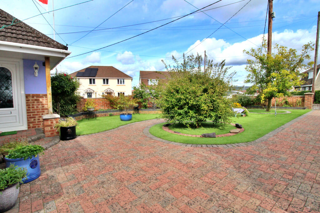 Craybourne Road, Melksham, Wiltshire photo 2