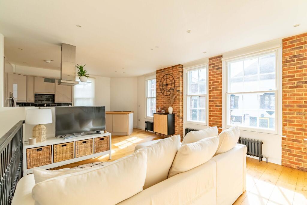 Additional image 2 of Sovereign Way, St. Albans, Hertfordshire, AL3