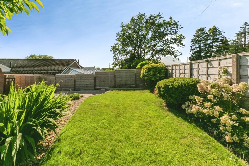 House in Macclesfield, Jasmine Park, Greenside - View 4