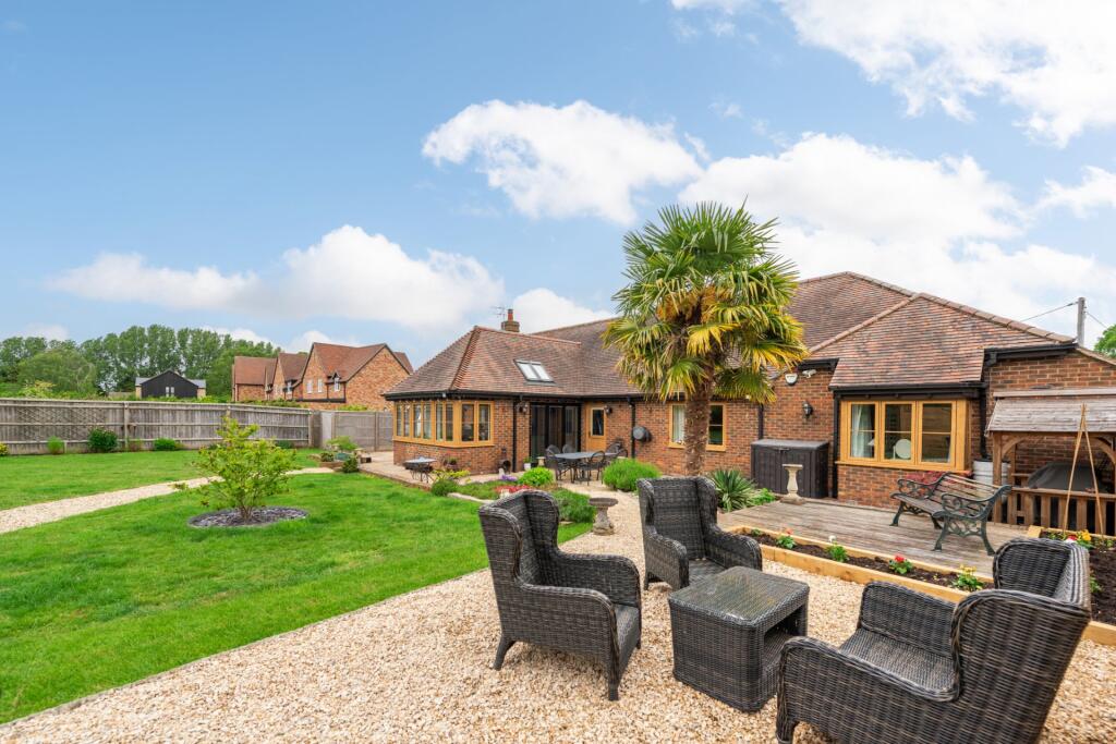 Main image of property: Rowsham Road, Bierton, Aylesbury, Buckinghamshire, HP22