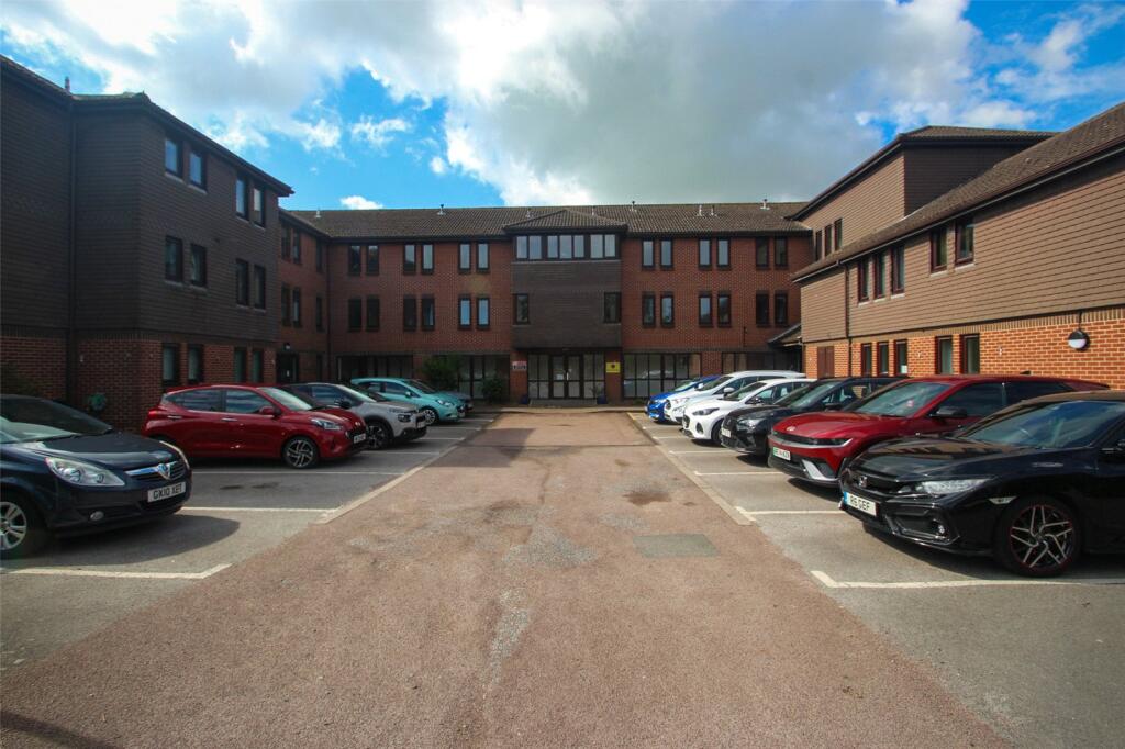 Main image of property: Hamble Lane, Hamble, Southampton, Hampshire, SO31