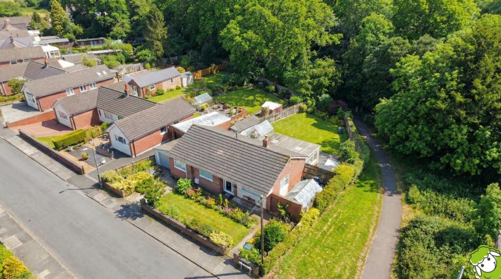 Hermitage Avenue, Romiley, Stockport, SK6 4JH photo 2