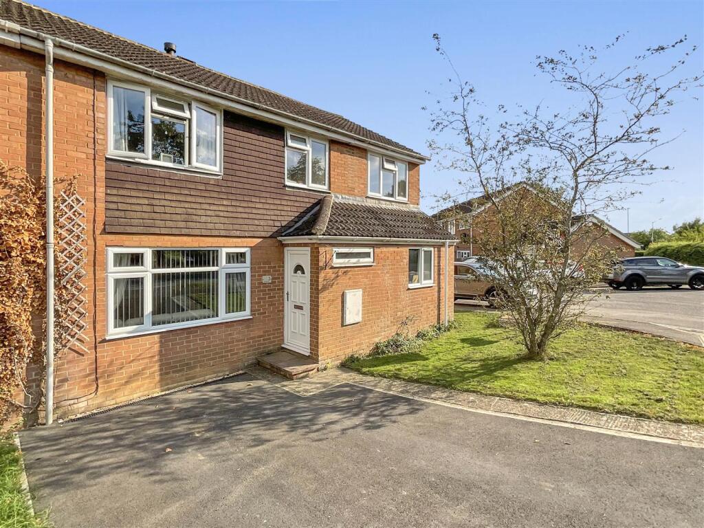 Main image of property: Cricklade