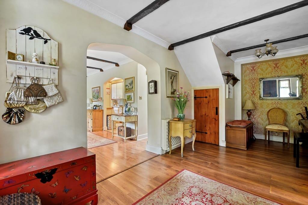 House in London - View 2
