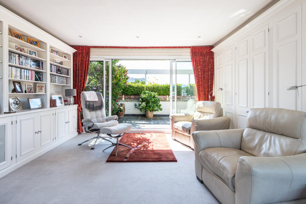 Clarendon Place, London, W2 photo 3
