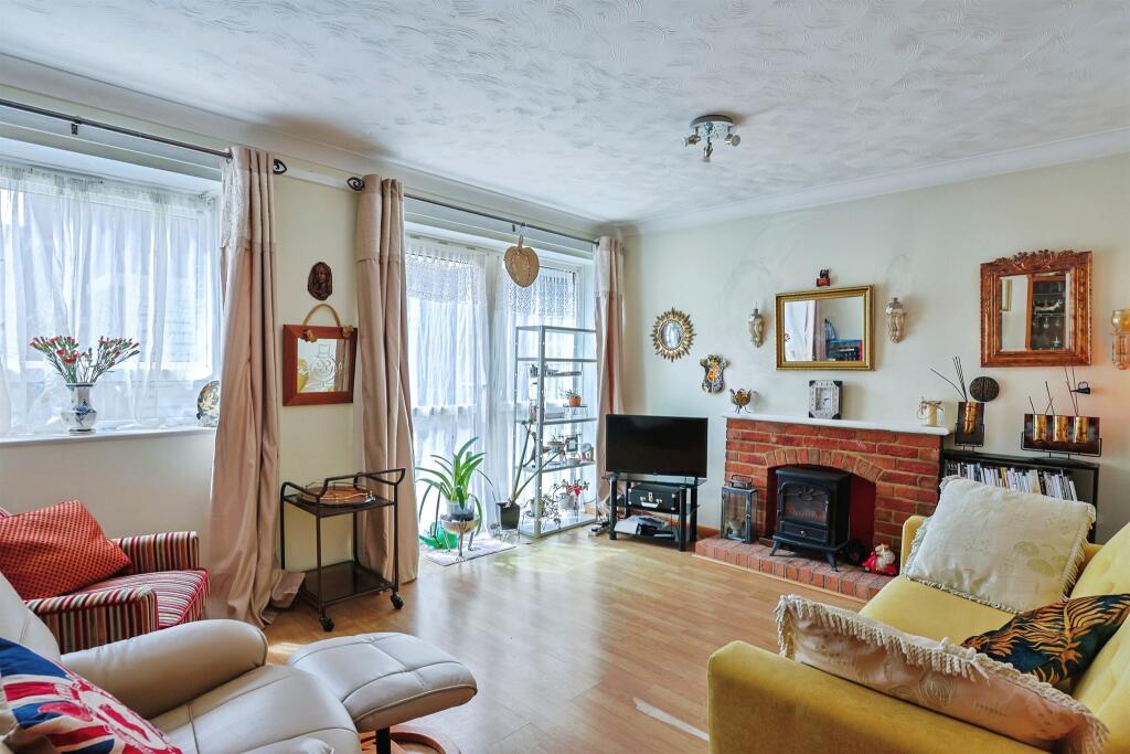 Apartment in Poole - View 5