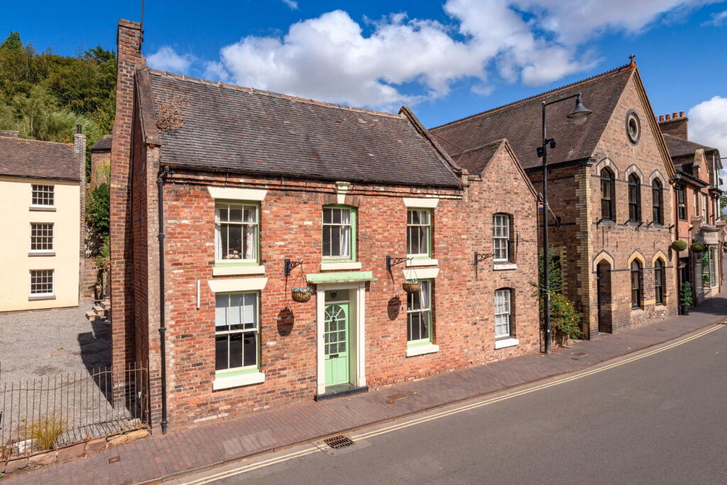 Main image of property: The Wharfage, Ironbridge, Telford, TF8 7AW