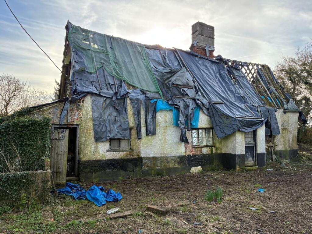 Main image of property: Breydon Cottage, Seething Street, Seething, Norwich, Norfolk, NR15 1AL