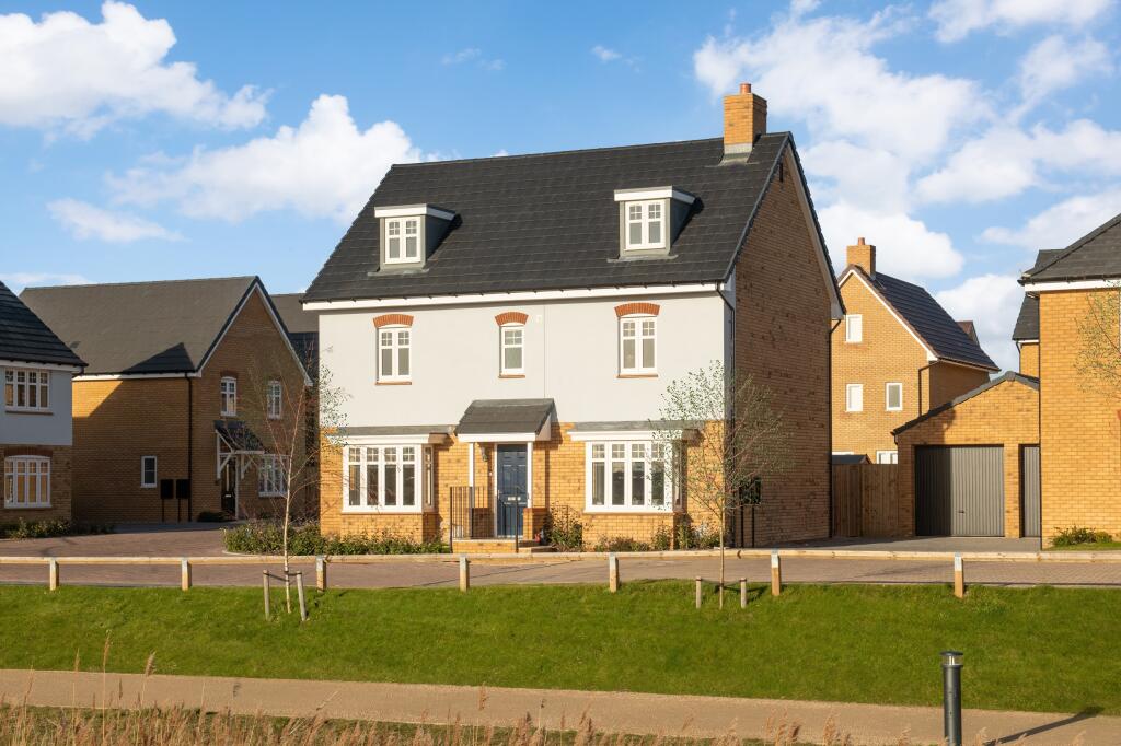 5-bed detached on Southern Cross,
Wixams,
MK42 6AW, £689,995