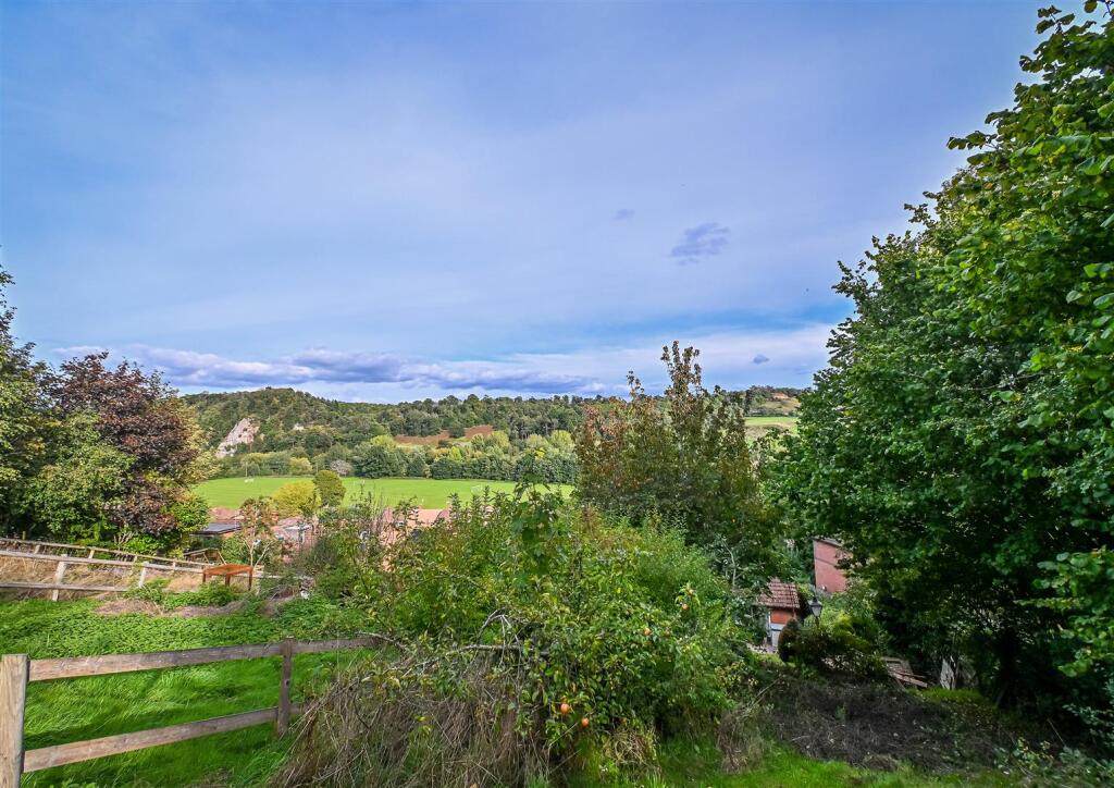 House in Bridgnorth, High Town, Oldbury - View 2