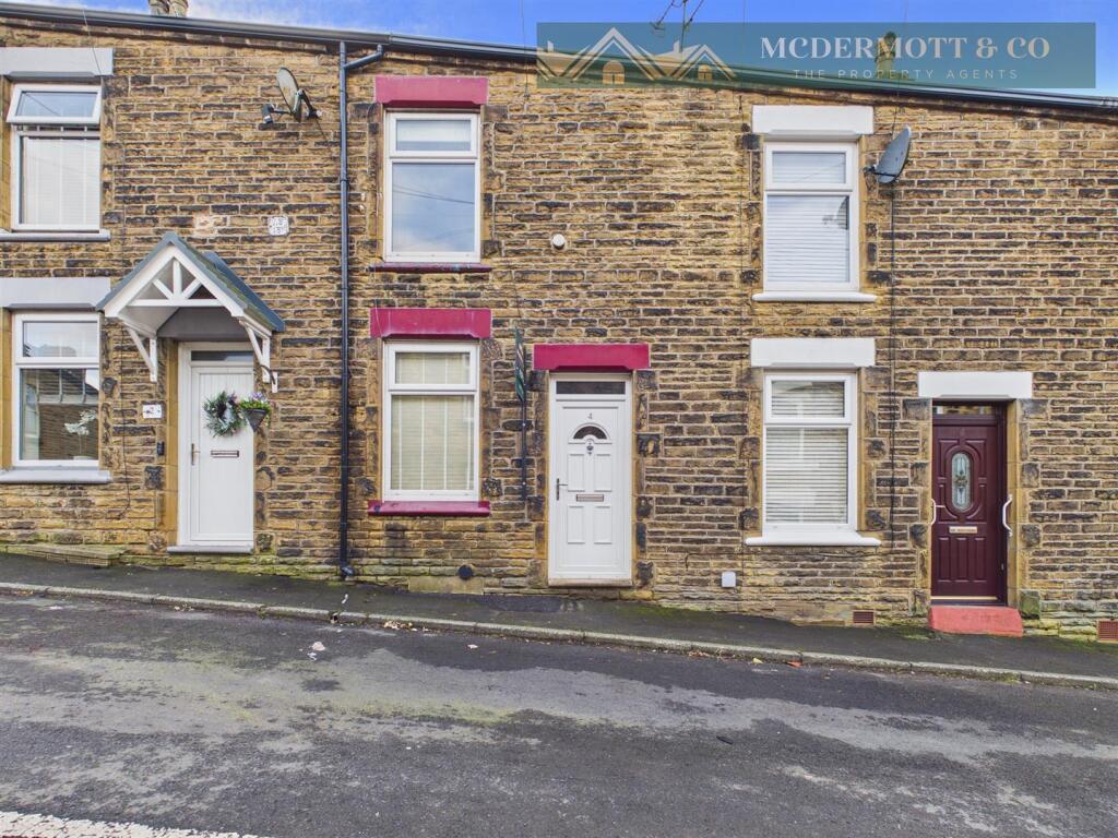 Main image of property: Earl Street, Mossley