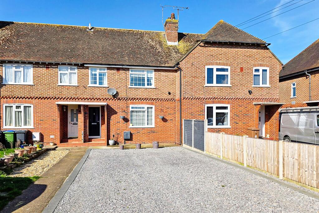 Main image of property: Roundstone Drive, East Preston, BN16