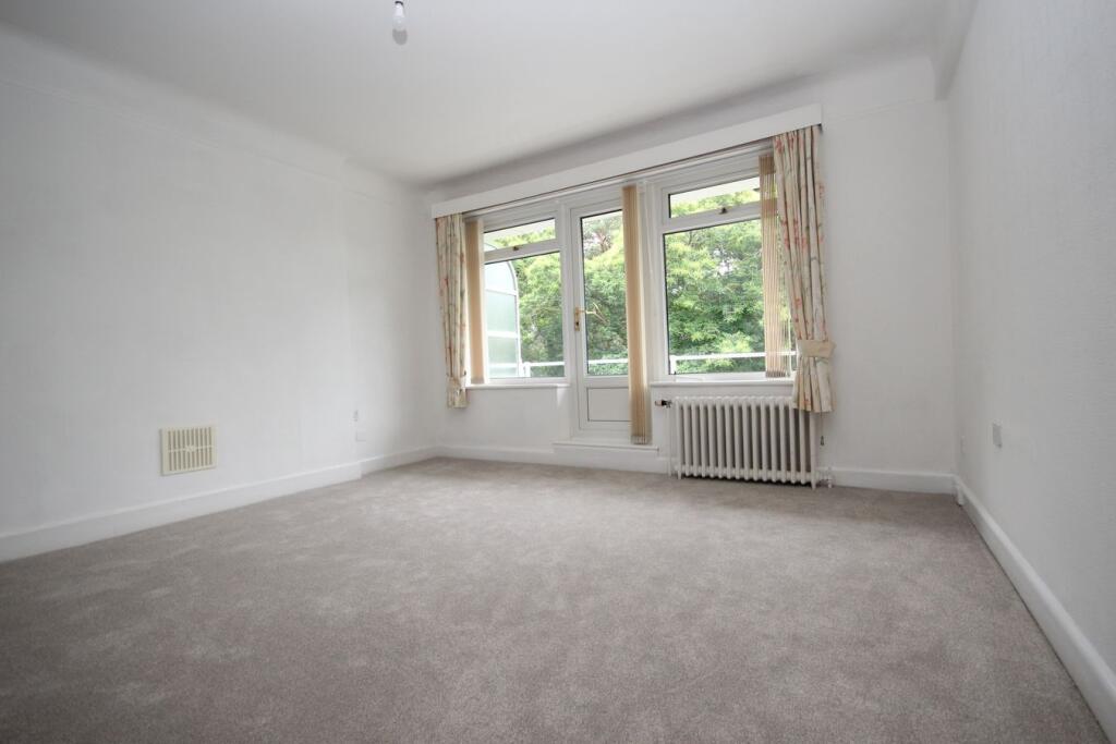 West Cliff Road, WEST CLIFF, BH2 photo 4