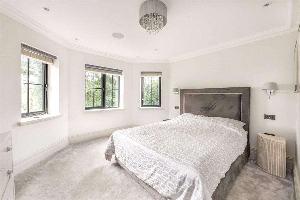 Apartment in Guildford - More