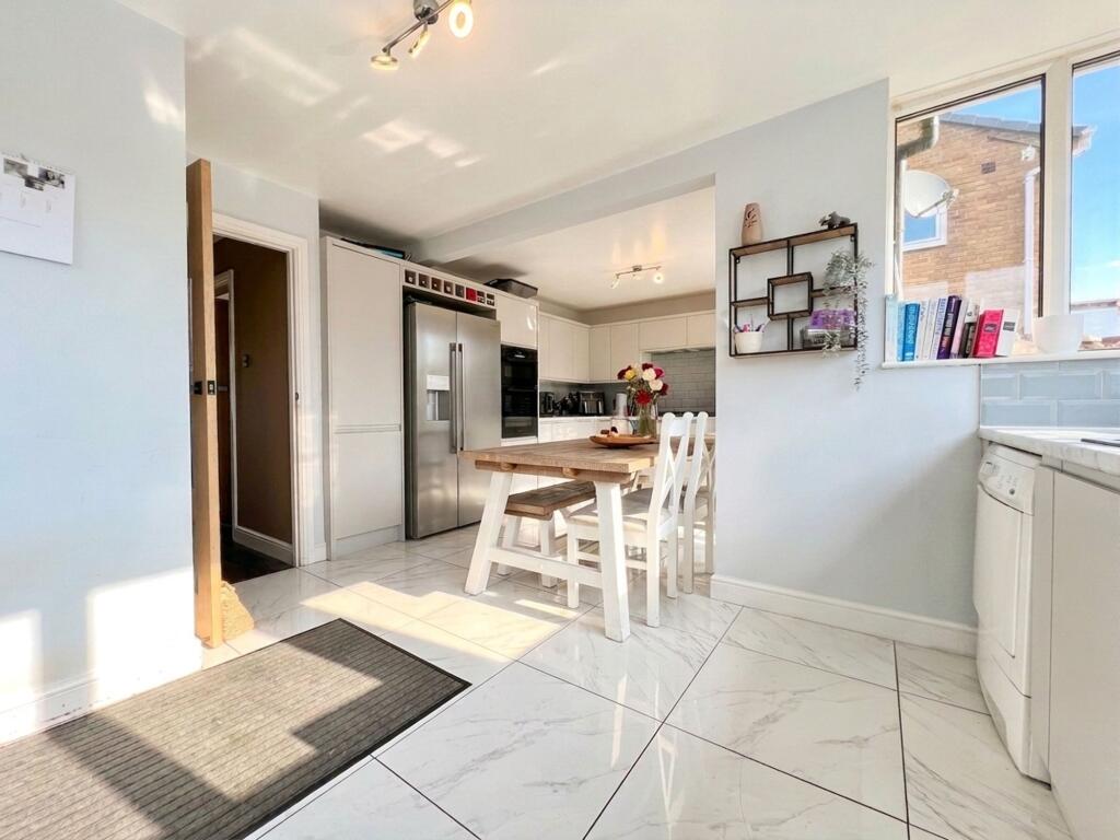 House in Huddersfield, Oakroyd, Kirkburton - View 5