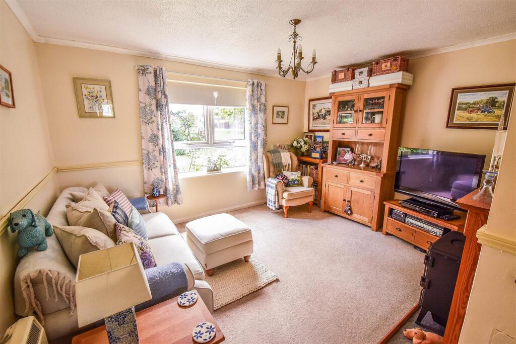 House in Stroud, Hinton - View 3
