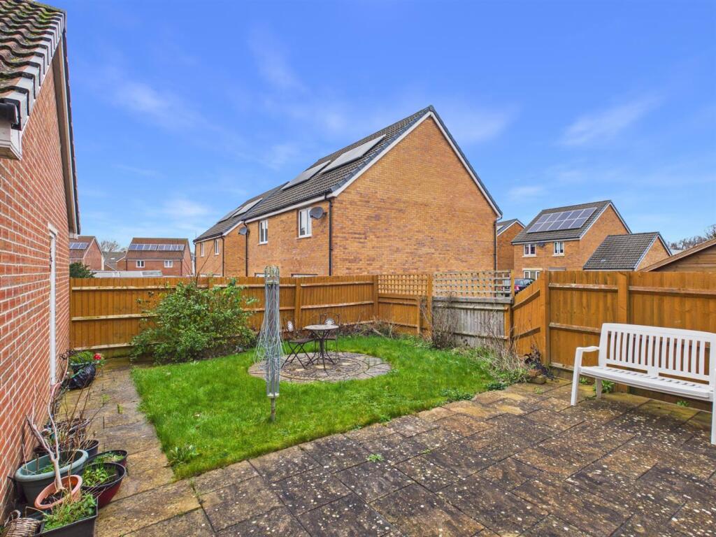Spinners Road, Brockworth, Gloucester photo 4