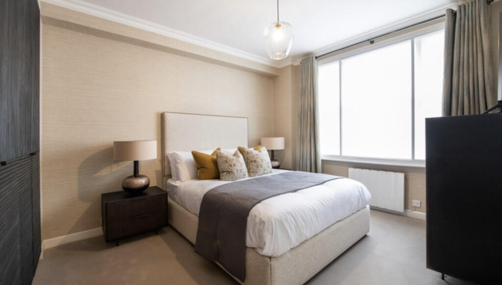 Apartment in London - More