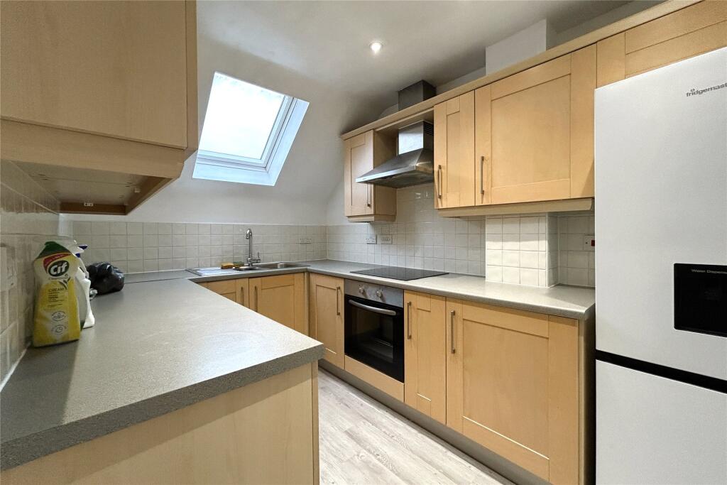 Apartment in Worcester - View 4