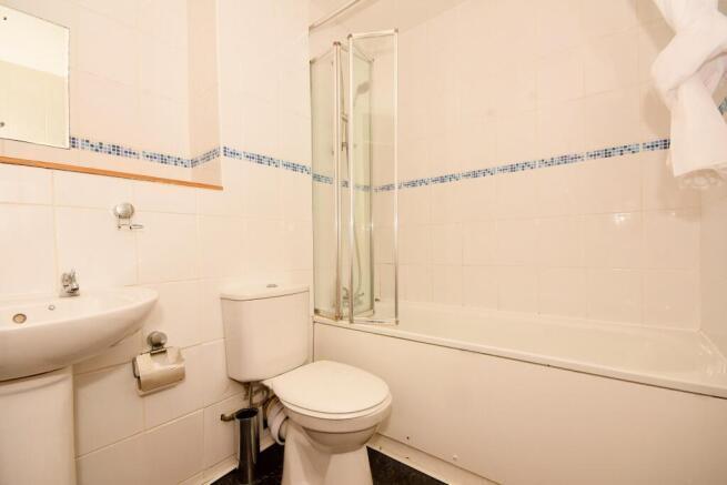 Apartment in Chelmsford - View 5